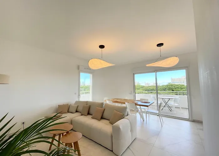 Pgh N42-roof-top Avec Terrasse Et Parking Prive לה גרנד מוט